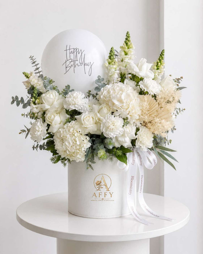 Birthday Blooms Blanc Éternel